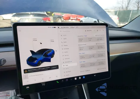 2020 Tesla Model 3 Long Range Dual Motor All-Wheel Drive из США, поврежденный, VIN 5YJ3E1EB8LF617408